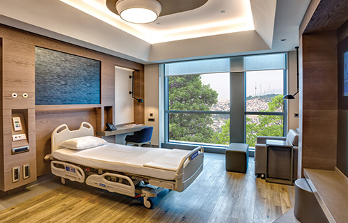 Acibadem Altunizade patient room