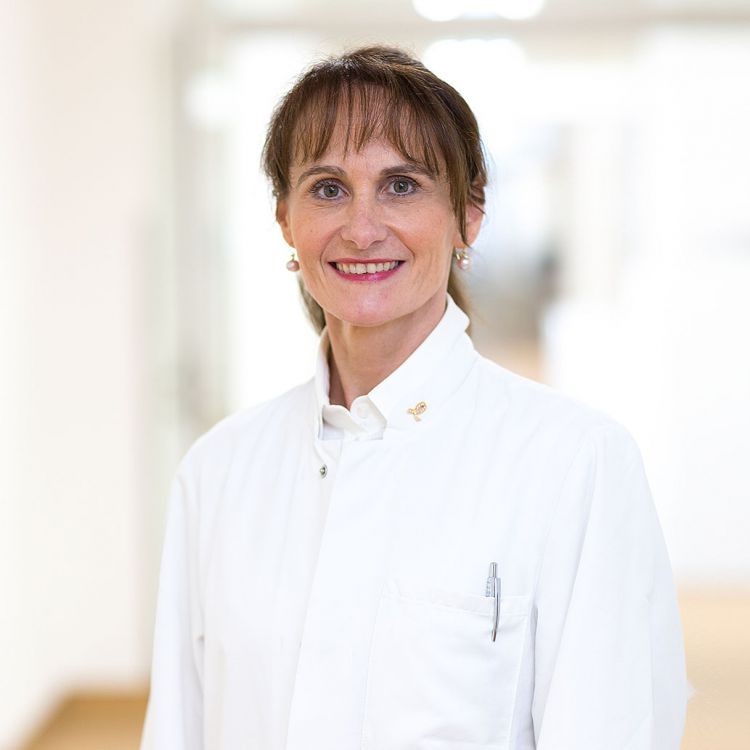 Dr. med. Christine Ankel