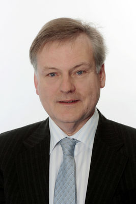 Проф. Райнер Хаас