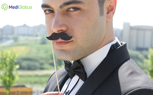 Что такое “Movember” или зачем мужчины отращивают странные усы в ноябре