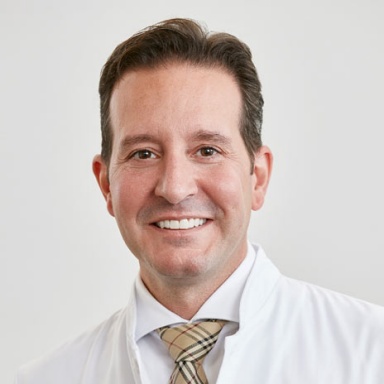 the best swiss orthopedic doctor