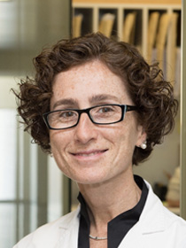 онколог клиники кирон в барселоне Тереза ​​Макарулла