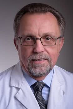 Доктор, нейрорадиолог Зигрфрид Бин клиника Марбурга