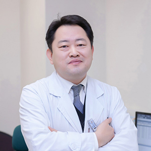 Онколог Сын-до Ан из медицинского центра Асан